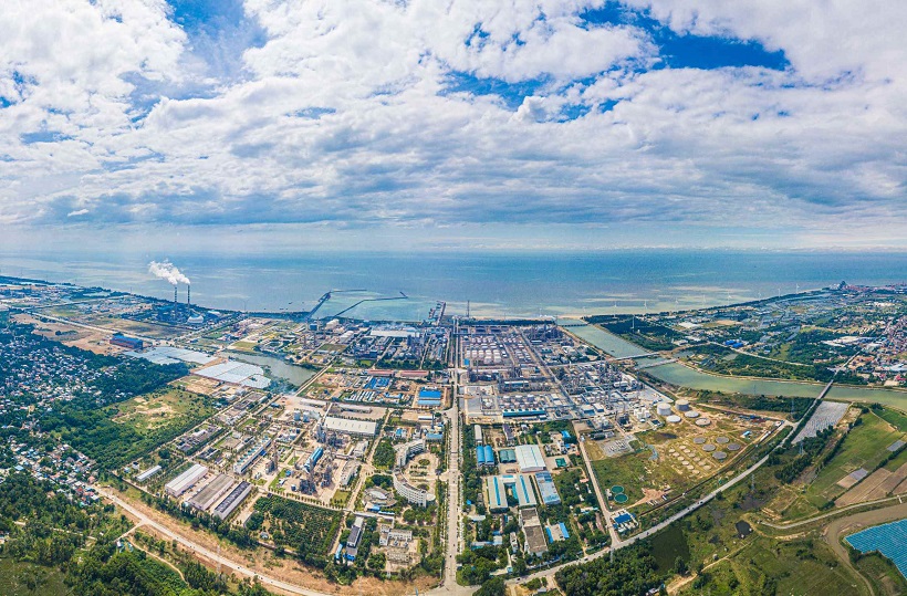 聚焦三大产业集群 奋力打造千亿级东方临港产业园